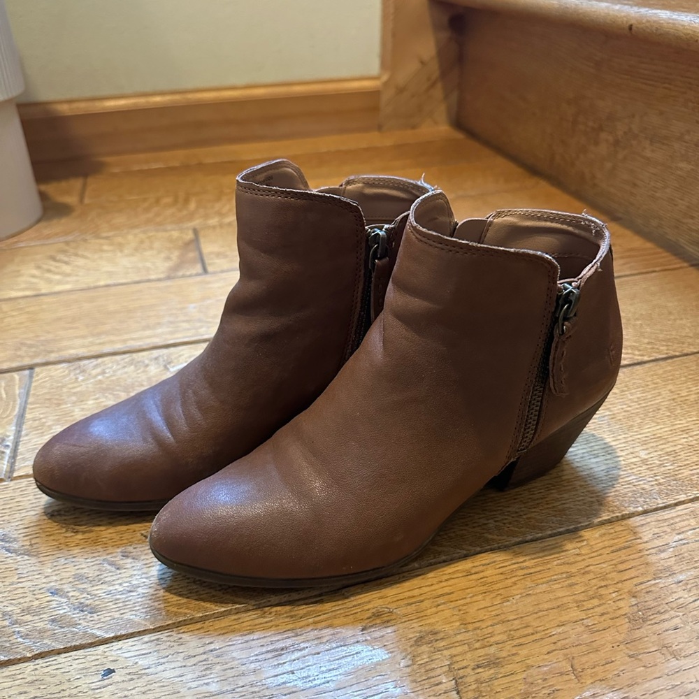 Frye Women’s Judith Zip Bootie